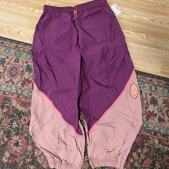 Final price ✨NWT FP movement freeflow pants - Picture 3 of 5
